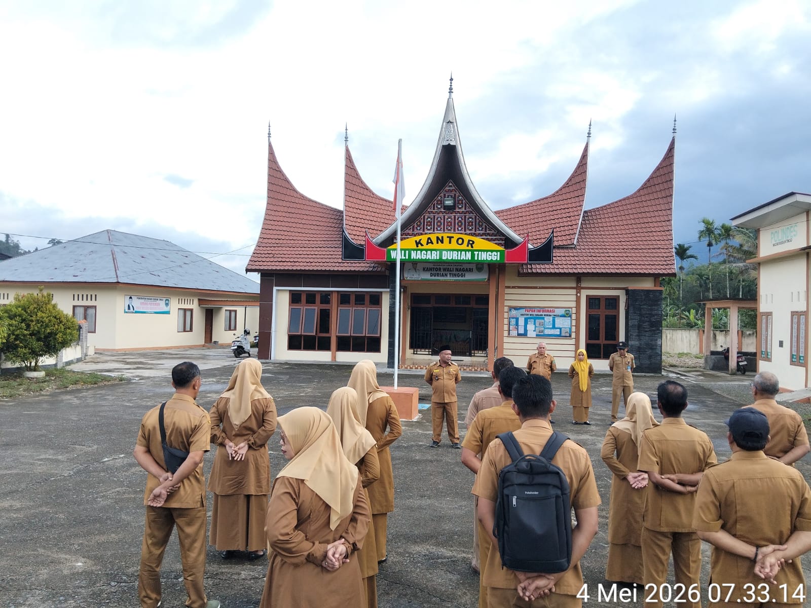 Apel Pagi di Kantor Wali Nagari Durian Tinggi Tekankan Disiplin dan Pelayanan Prima